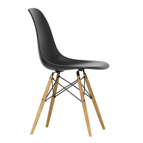 Cadeira Eames em Plástico DSW / Base maple
